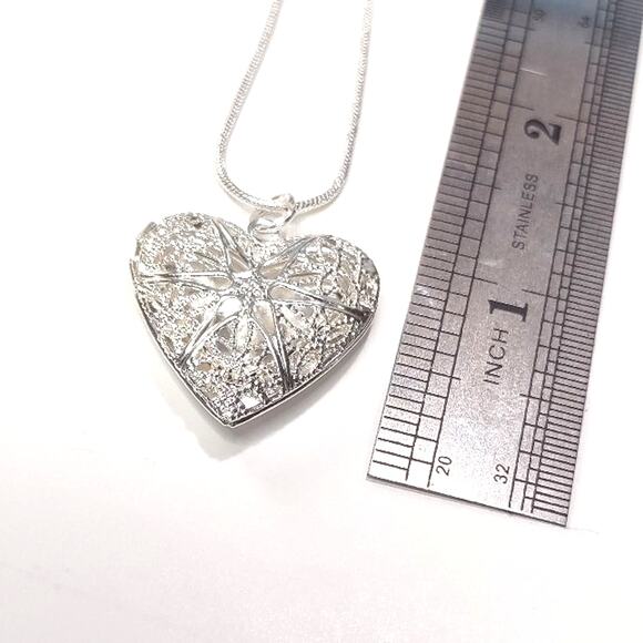 925 Silver Necklace Heart Locket Star Lattice Pattern Valentines Birthday Gift - Picture 2 of 8
